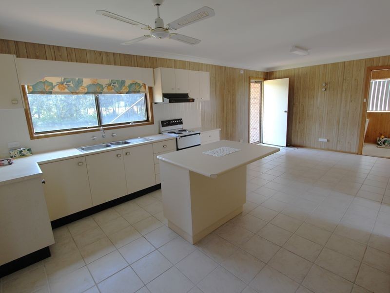 17 Shearwater Crescent, Harrington NSW 2427