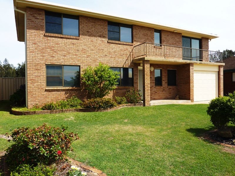17 Shearwater Crescent, Harrington NSW 2427