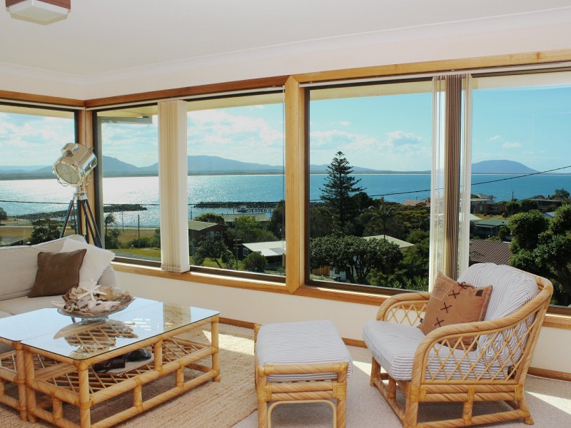 1 Joyce Street, Crowdy Head NSW 2427