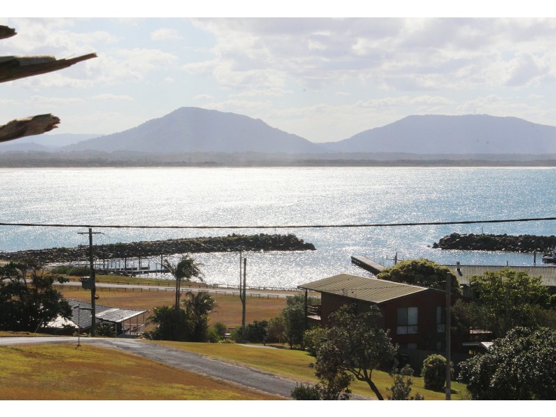 1 Joyce Street, Crowdy Head NSW 2427