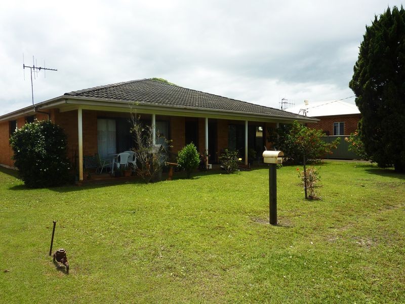 10 Glacken Street, Harrington NSW 2427