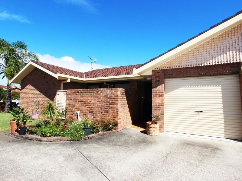 4/87-89 Minamurra Drive, Harrington NSW 2427