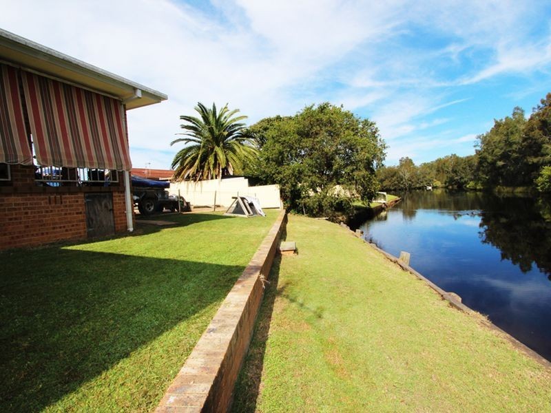 25 Shearwater Crescent, Harrington NSW 2427