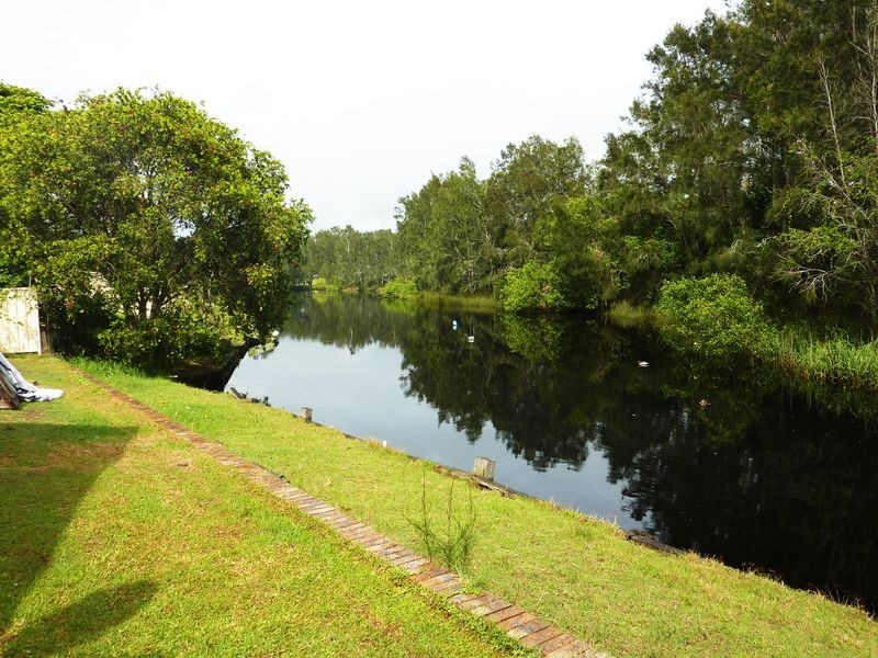 25 Shearwater Crescent, Harrington NSW 2427