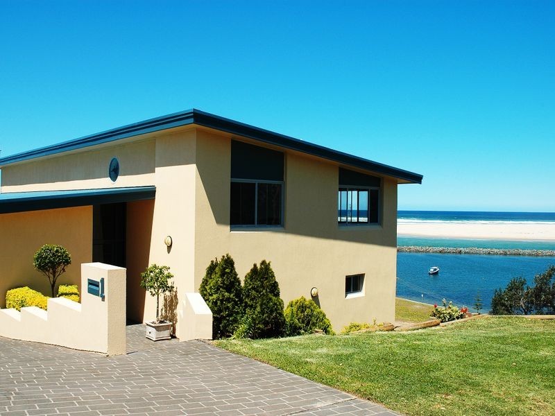 1 Crown Street, Harrington NSW 2427