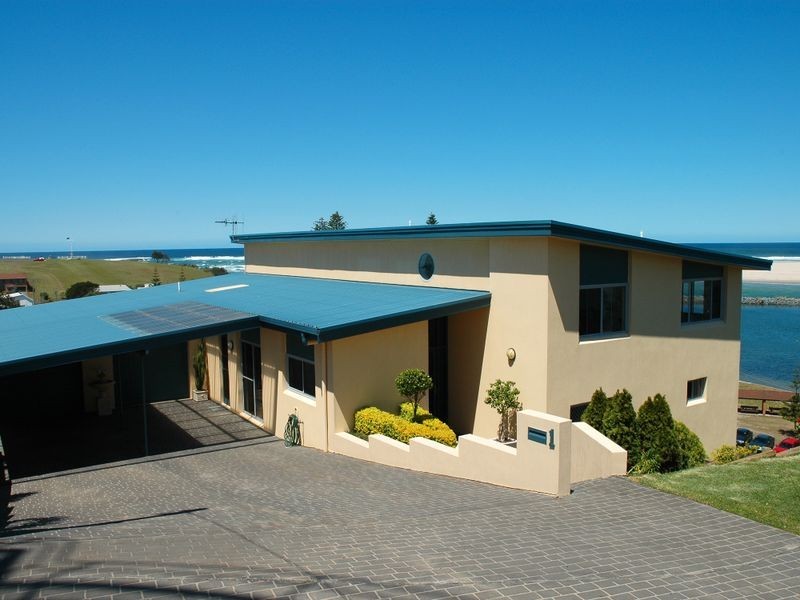 1 Crown Street, Harrington NSW 2427