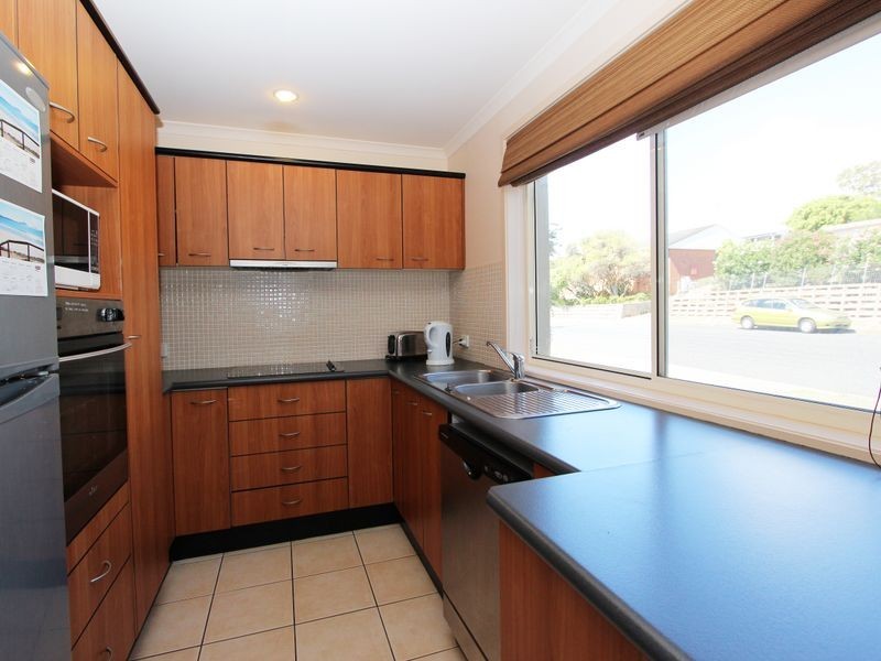 1/39 Beach Street, Harrington NSW 2427