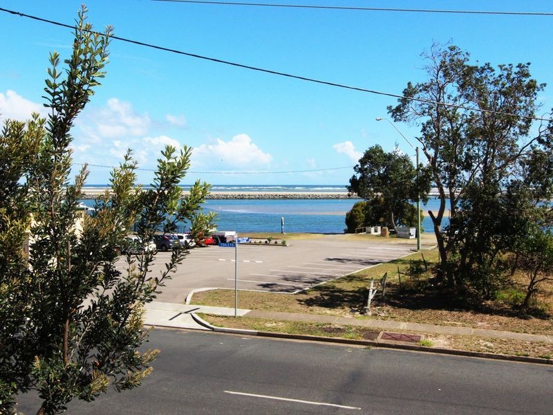 1/39 Beach Street, Harrington NSW 2427