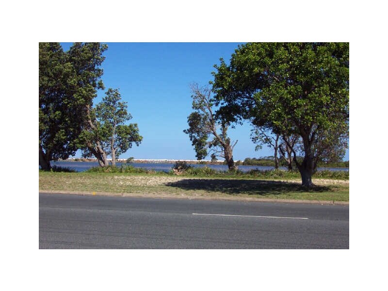 127 Beach Street, Harrington NSW 2427