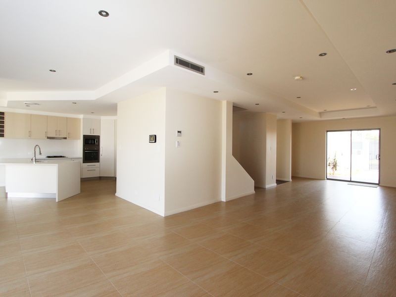 1/4-6 Electra Parade, Harrington NSW 2427