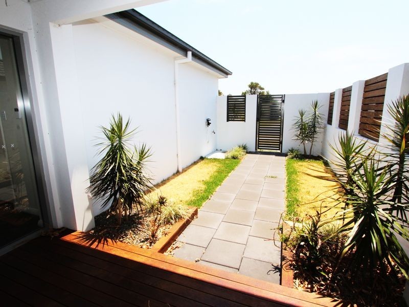 1/4-6 Electra Parade, Harrington NSW 2427