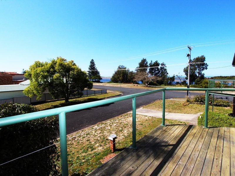 125 Beach Street, Harrington NSW 2427