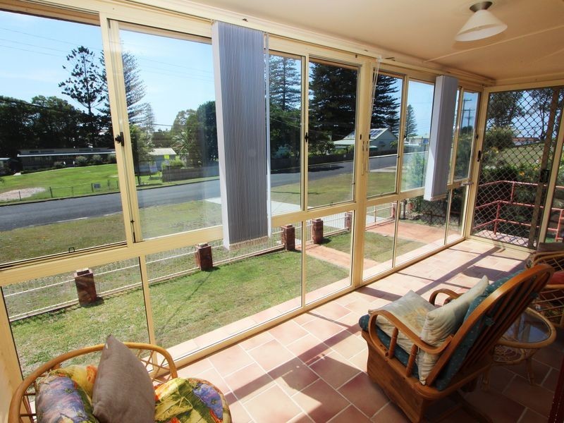 12 Coode Street, Harrington NSW 2427