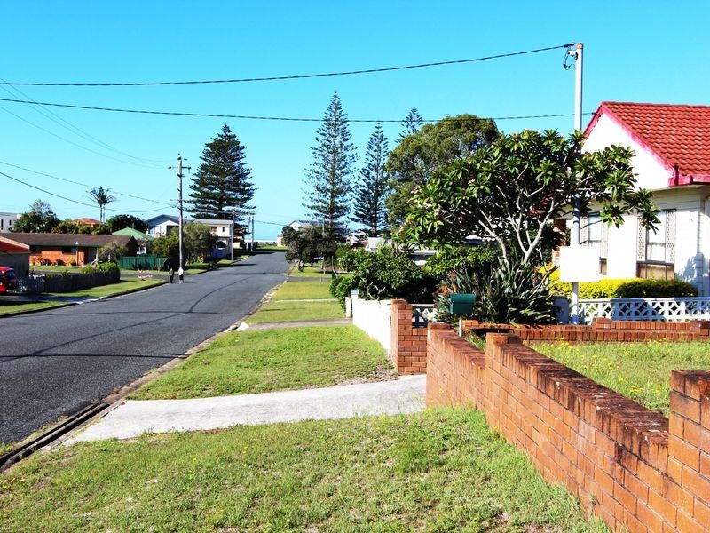 16 Scott Street, Harrington NSW 2427