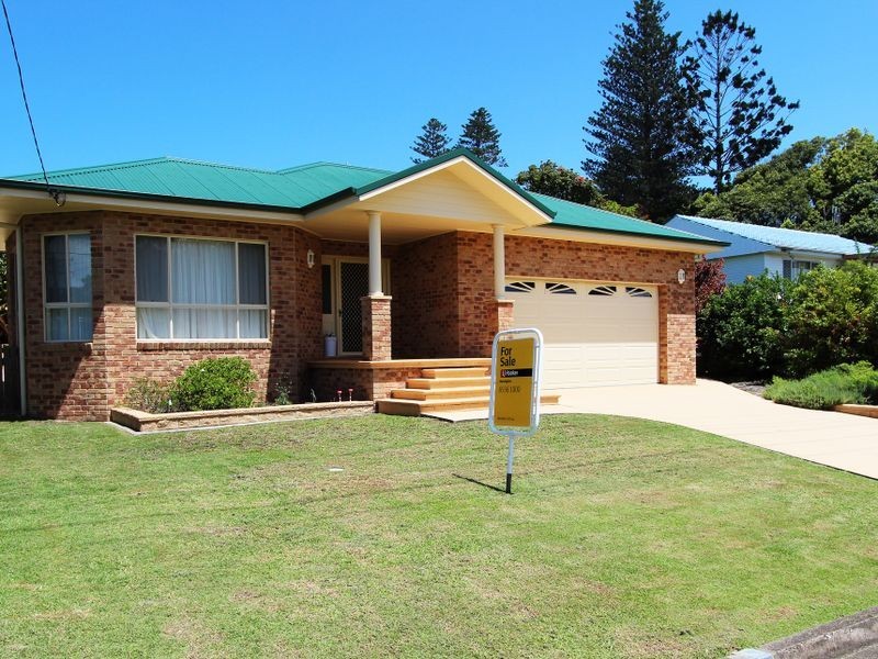 24 Granter Street, Harrington NSW 2427