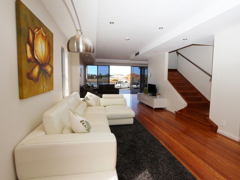 4-6 Electra Parade, Harrington NSW 2427