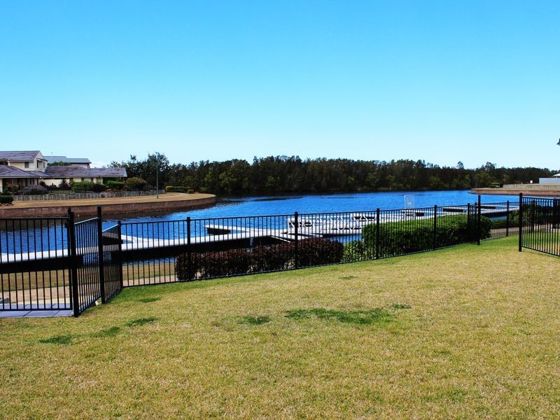 8/4-6 Electra Parade, Harrington NSW 2427