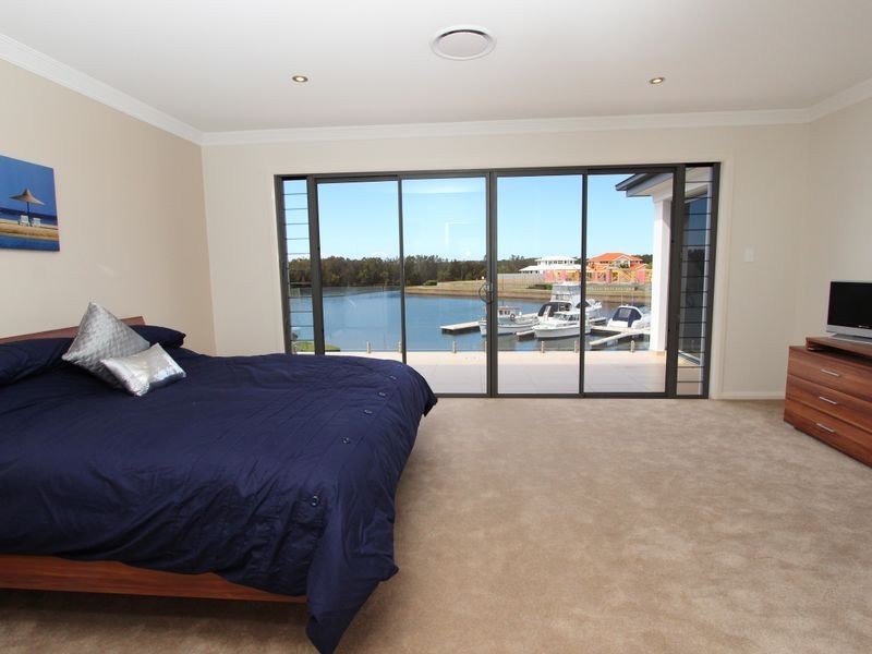 8/4-6 Electra Parade, Harrington NSW 2427