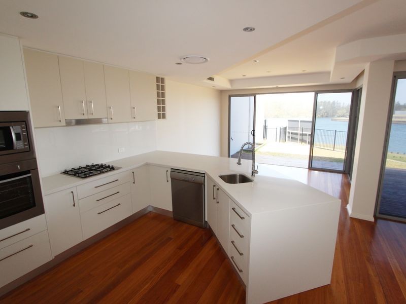 14/4-6 Electra Parade, Harrington NSW 2427