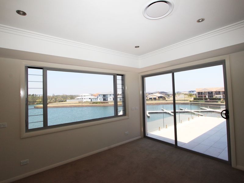 14/4-6 Electra Parade, Harrington NSW 2427