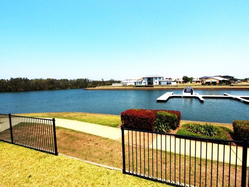 14/4-6 Electra Parade, Harrington NSW 2427