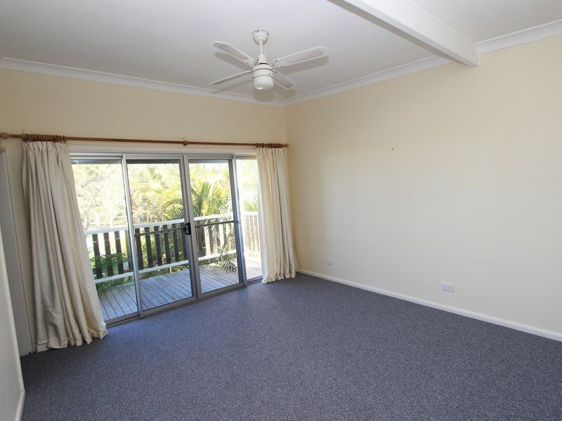 287 Beach Street, Harrington NSW 2427