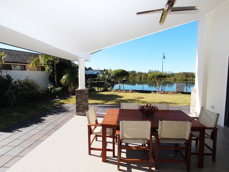 8 John Gollan Avenue, Harrington NSW 2427