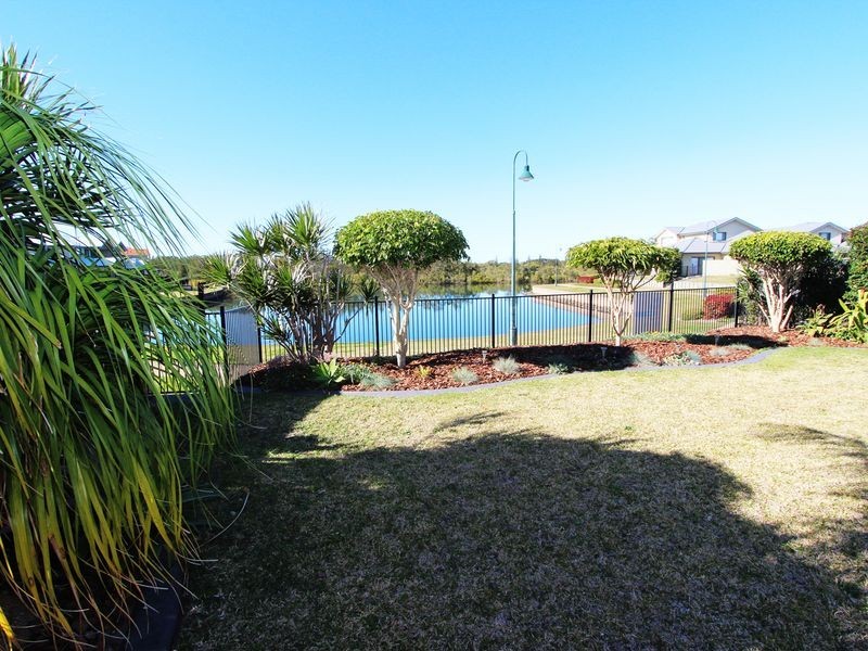 8 John Gollan Avenue, Harrington NSW 2427