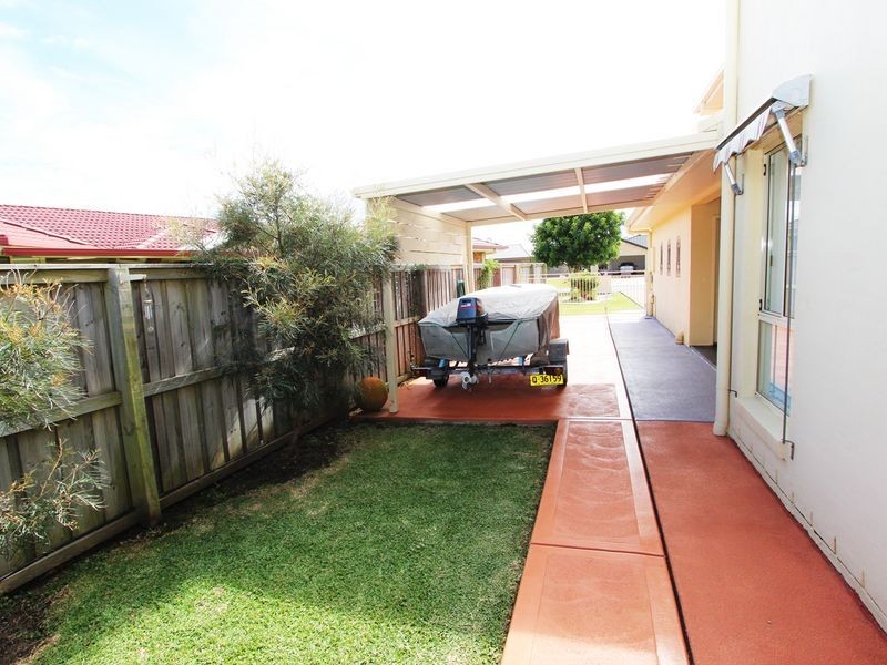 2/25 Baruah Parade, Harrington NSW 2427