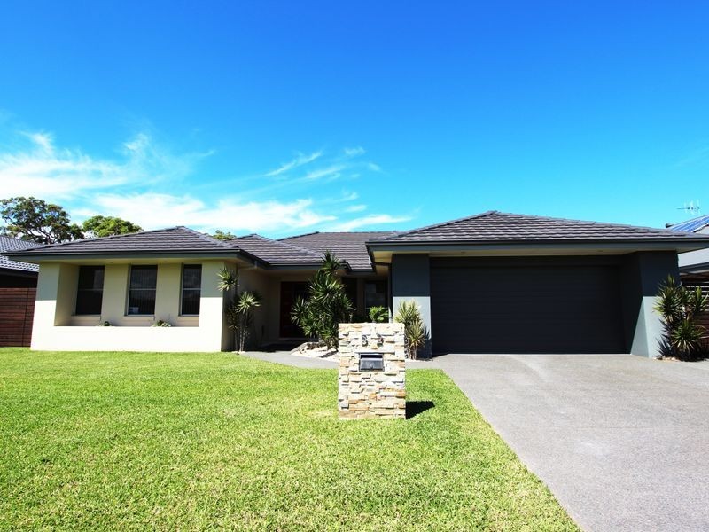 52 Echo Drive, Harrington NSW 2427