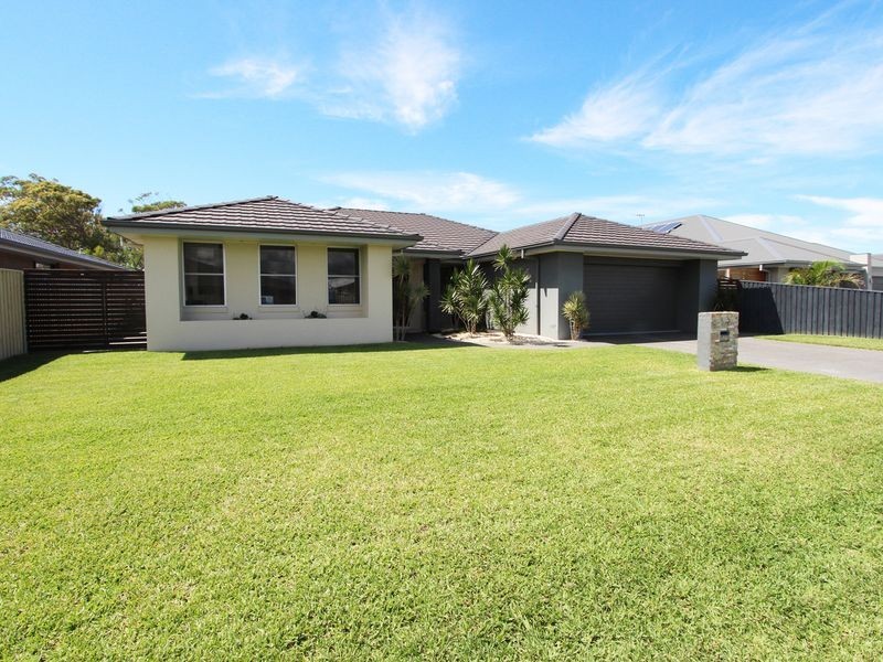 52 Echo Drive, Harrington NSW 2427