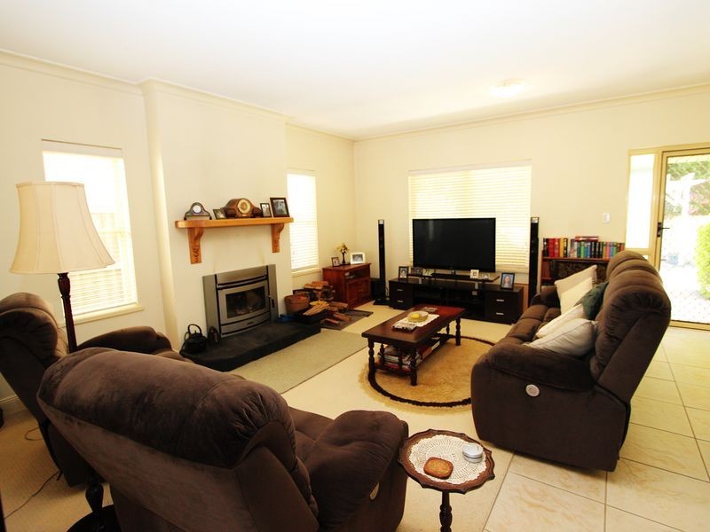 10 Sampson Ave, Harrington NSW 2427