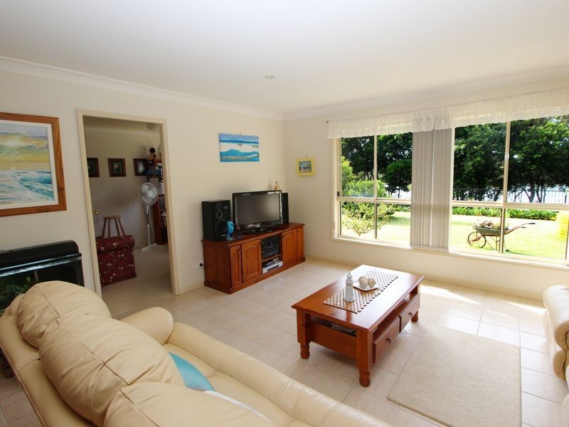 30 Sovereign Avenue, Harrington NSW 2427