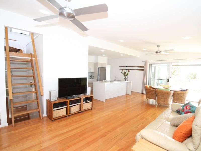 8 Deborah Street, Crowdy Head NSW 2427