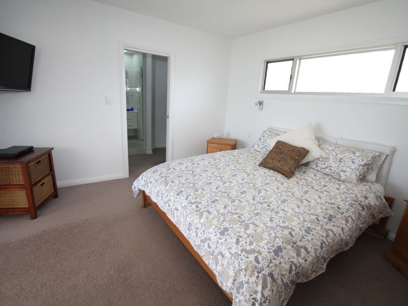 8 Deborah Street, Crowdy Head NSW 2427