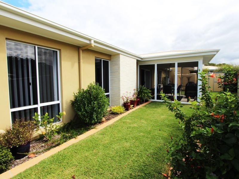 1/19 Pretoria Parade, Harrington NSW 2427
