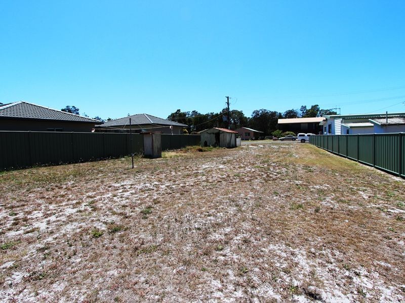 38 Glacken Street, Harrington NSW 2427