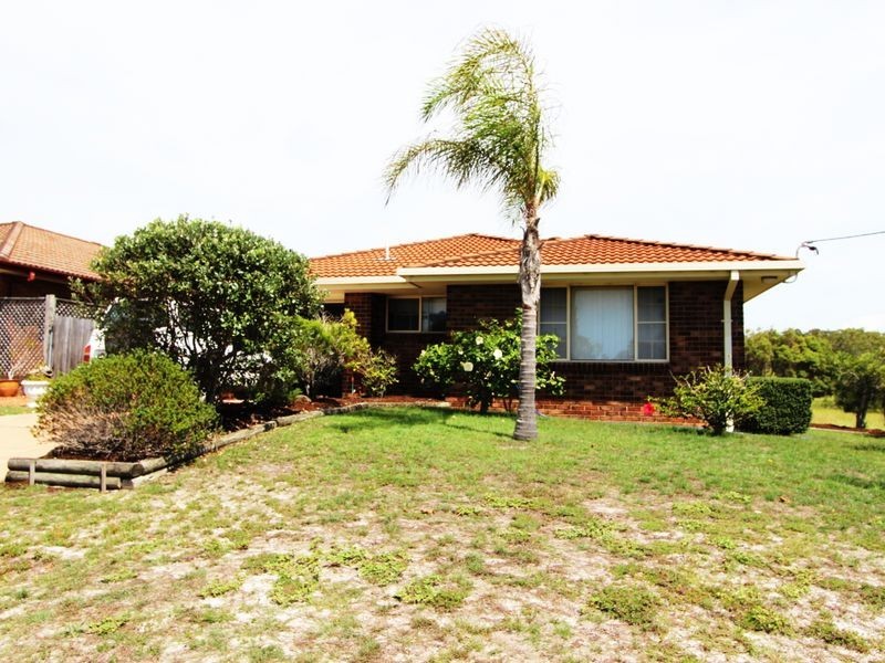 1/26 Ann Street, Harrington NSW 2427