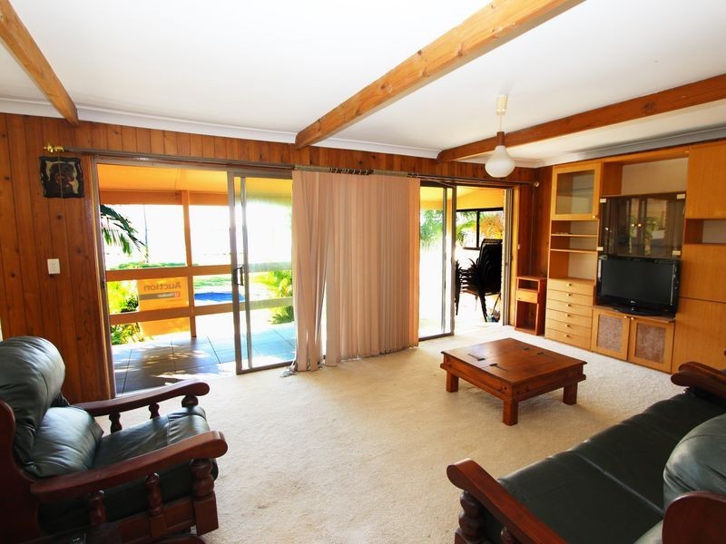 2 River Street, Harrington NSW 2427