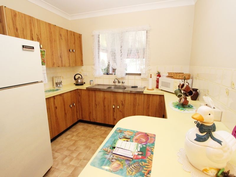 11 Dolphin Park Crescent, Harrington NSW 2427