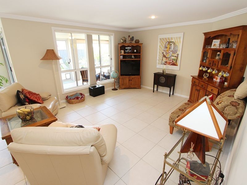 42 John Gollan Avenue, Harrington NSW 2427