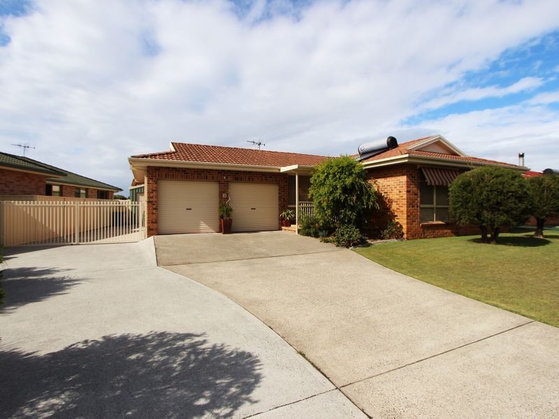 8 Shearwater Crescent, Harrington NSW 2427
