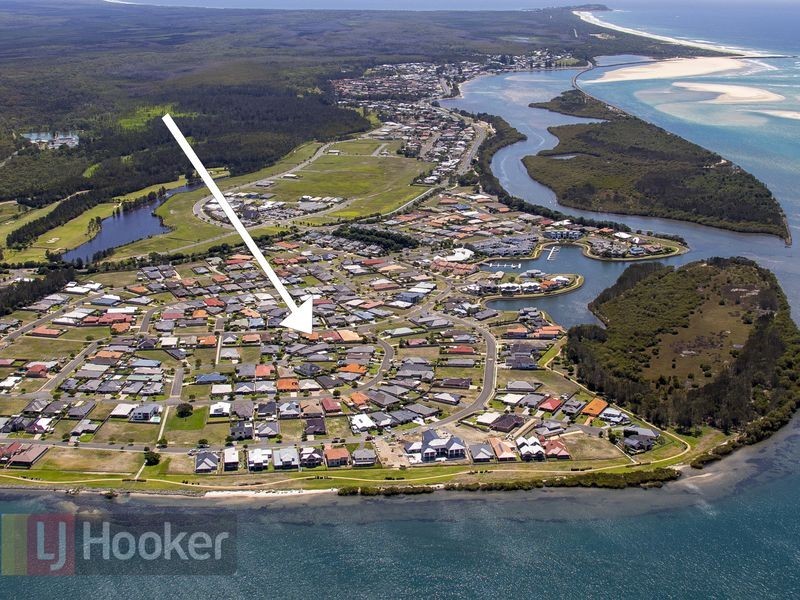 18 John Gollan Avenue, Harrington NSW 2427