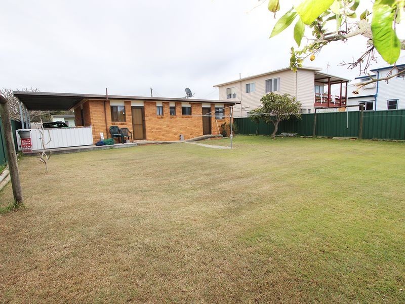 11 Glacken Street, Harrington NSW 2427