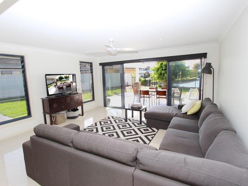 8 John Gollan Avenue, Harrington NSW 2427