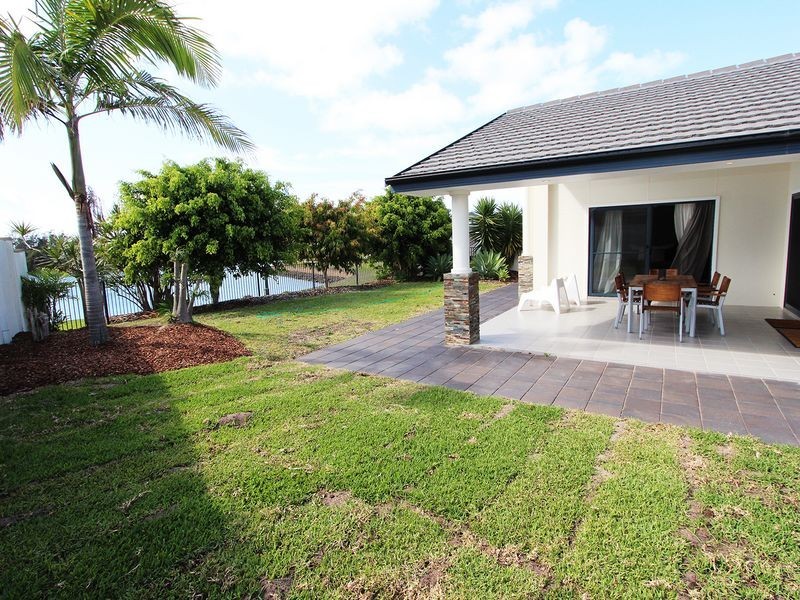 8 John Gollan Avenue, Harrington NSW 2427