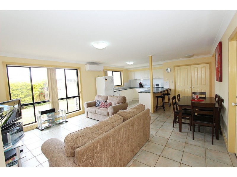 2/41 Beach Street, Harrington NSW 2427