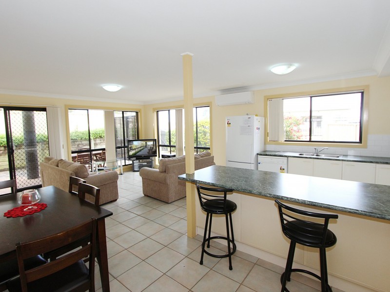 2/41 Beach Street, Harrington NSW 2427