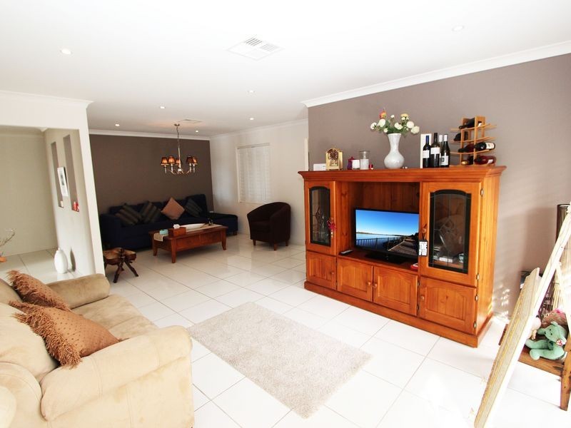 8 Rocklily Street, Harrington NSW 2427