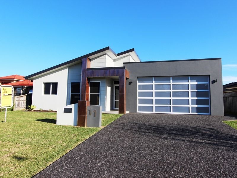 11 Diamantina Circuit, Harrington NSW 2427